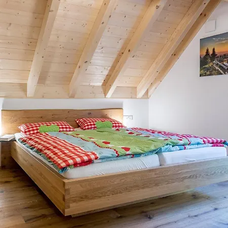 Am Dollenberg Апартаменты Бад-Грисбах